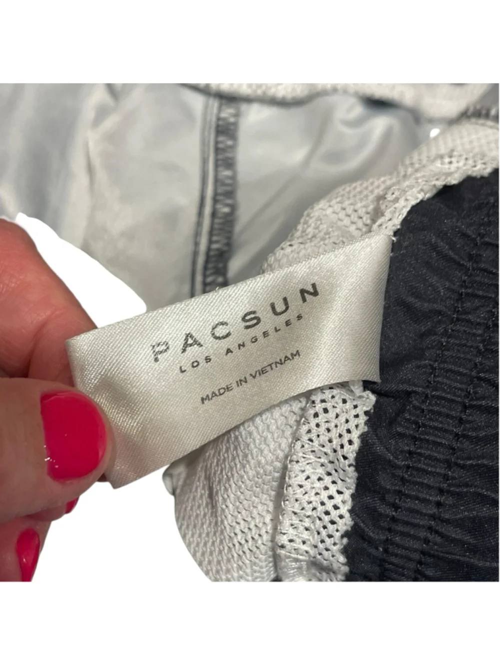 PacSun Boys Recycled Good Luck Swim Trunks Mushrooms, Pepper, Sunburst Sz M Pool